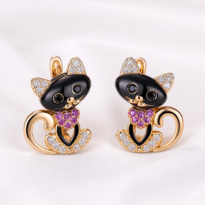 Boucles d oreilles chat noir a pierres, paire, fond blanc