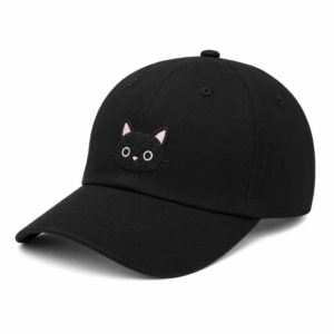 Casquette chat noir brodee, fond blanc
