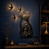 Deco murale chat noir et oiseaux sur mur bleu nuit