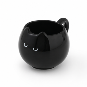 Mug chat noir en ceramique a oreilles, fond blanc
