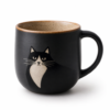 Mug chat noir mignon en ceramique, fond blanc