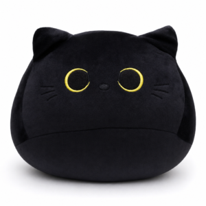 peluche-chat-noir-ronde Peluche chat noir ronde aux yeux d or, fond blanc